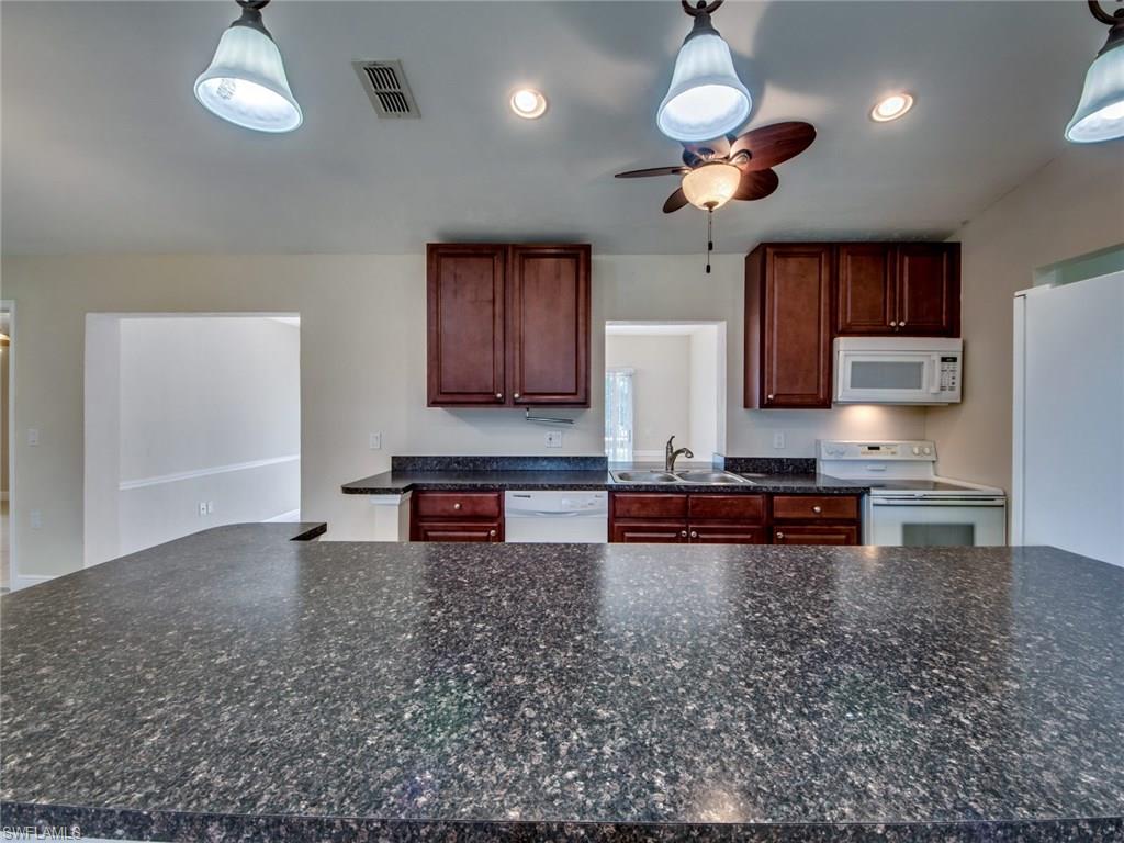 GOLDEN GATE CITY - Residential