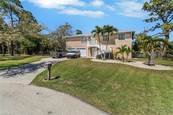 4764 PEMBROOKE LN, BONITA SPRINGS, FL 34134 - Image bb2ccb4bf7471efefdc767783e467f07/1354411175