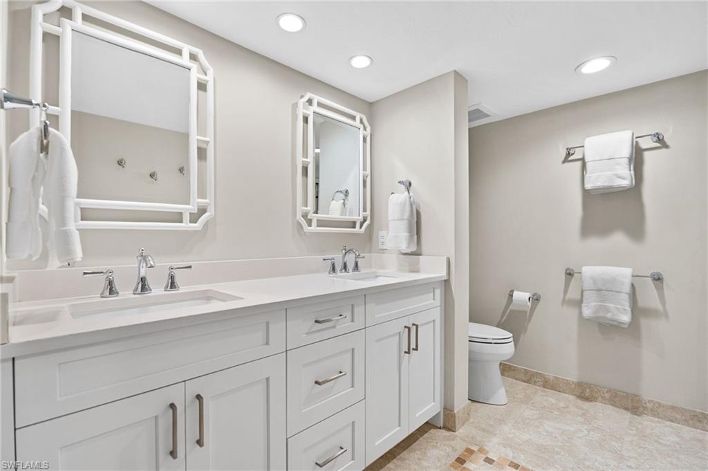 TIFFANY COURT - Residential