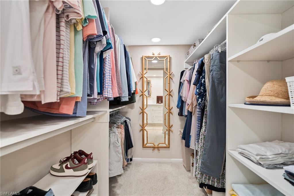 TIFFANY COURT - Residential