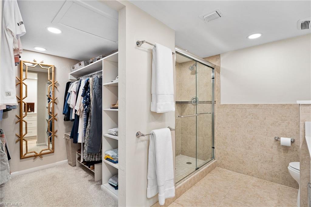 TIFFANY COURT - Residential