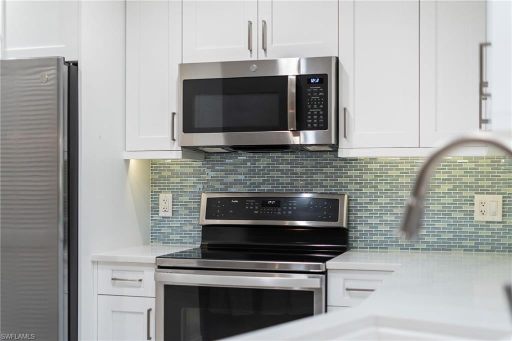 TIFFANY COURT - Residential