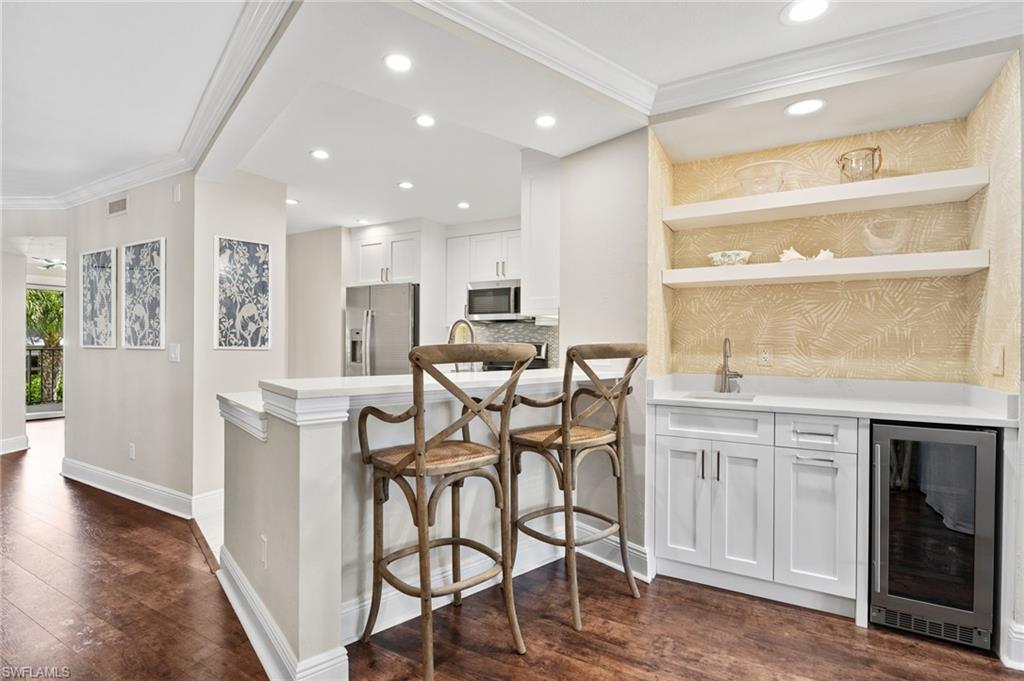 TIFFANY COURT - Residential