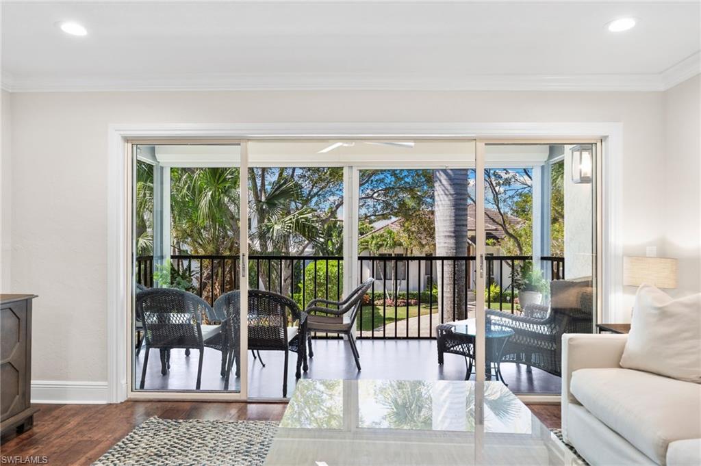 TIFFANY COURT - Residential