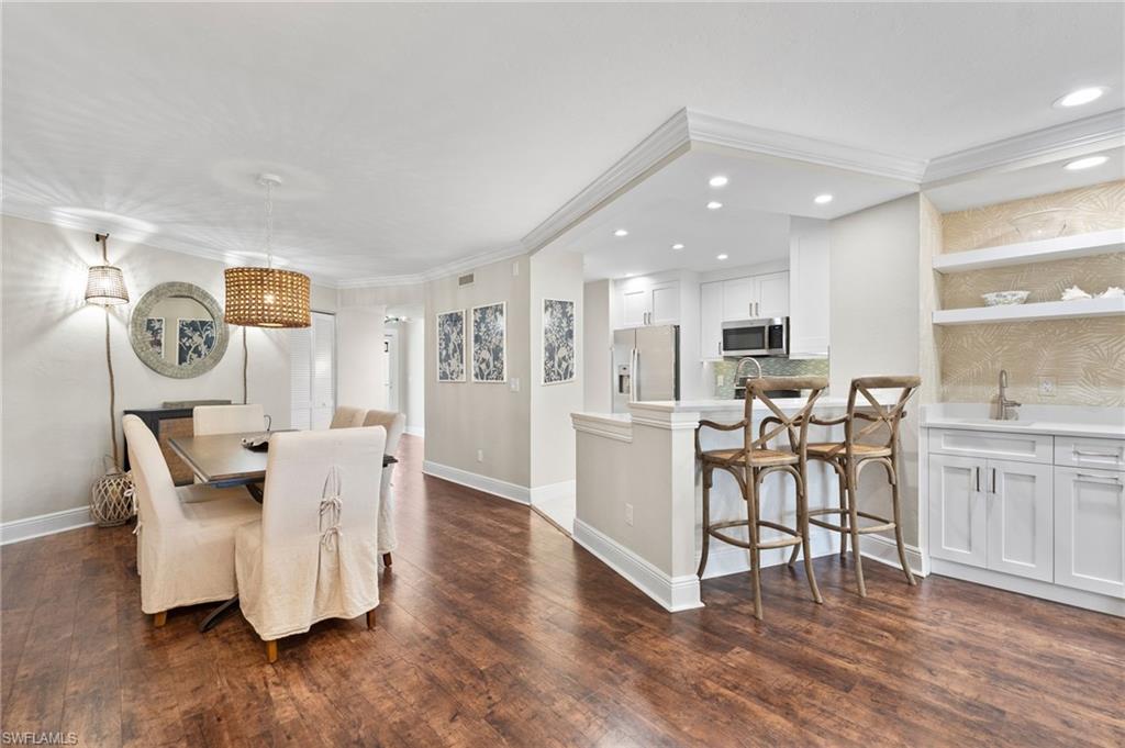 TIFFANY COURT - Residential