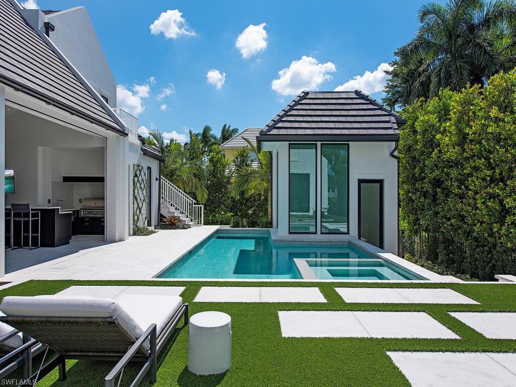 OLDE NAPLES - Residential