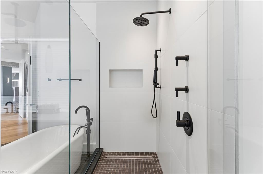 NAPLES BOAT CLUB - Residential