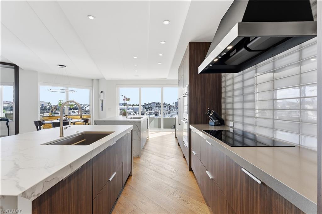 NAPLES BOAT CLUB - Residential