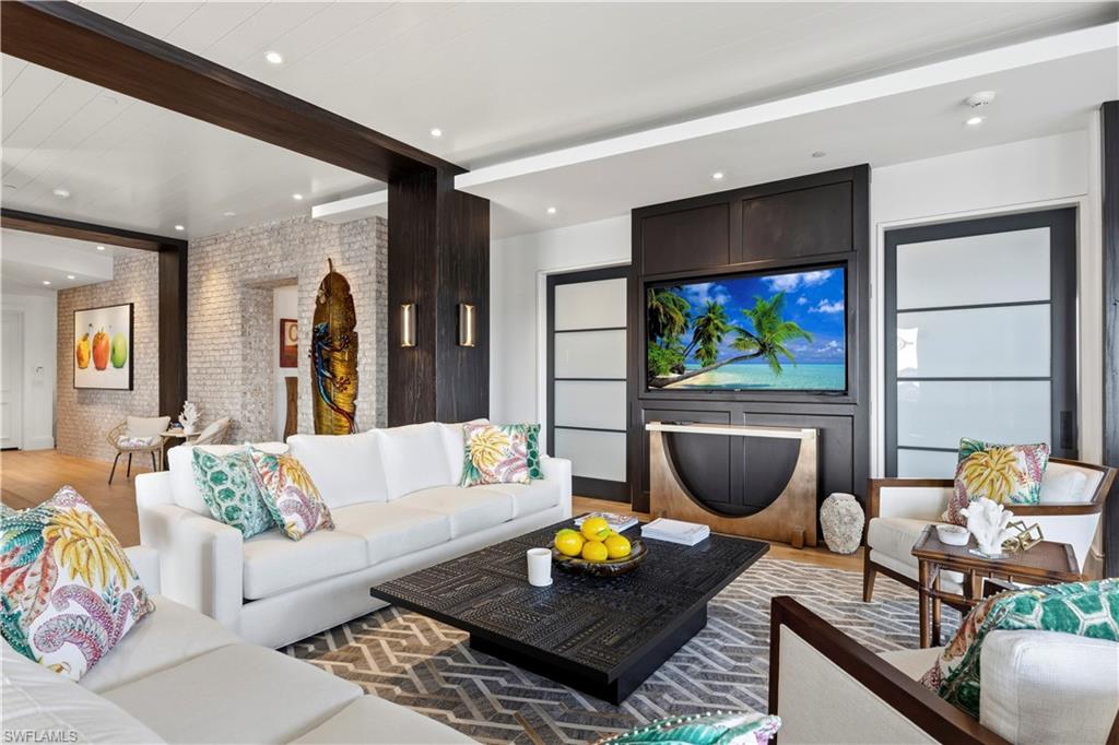 NAPLES BOAT CLUB - Residential