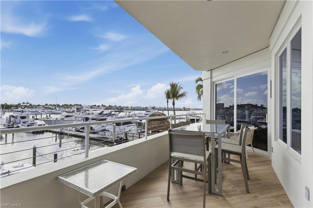NAPLES BOAT CLUB - Residential