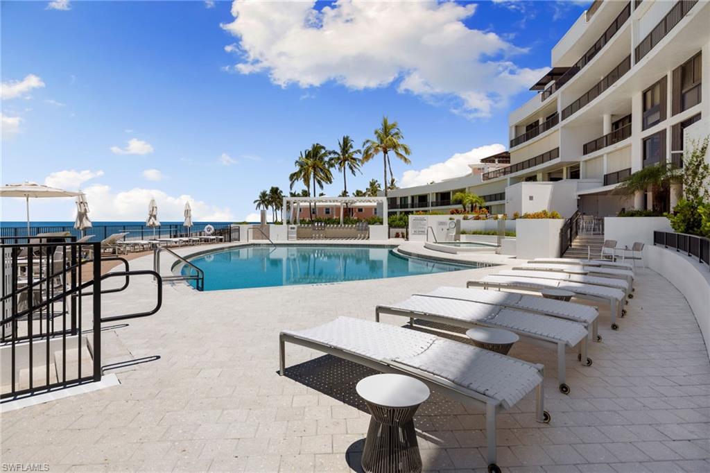 ADMIRALTY POINT - Residential