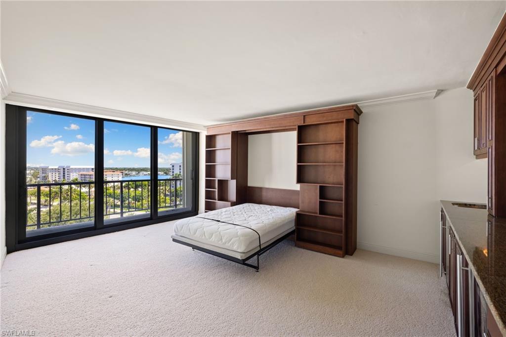 ADMIRALTY POINT - Residential