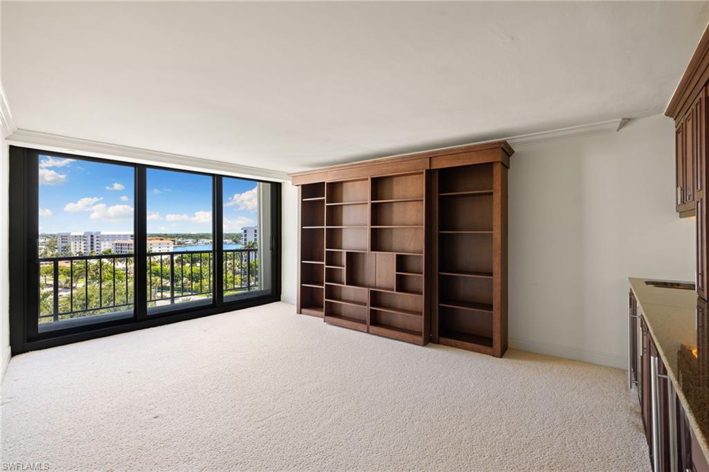 ADMIRALTY POINT - Residential