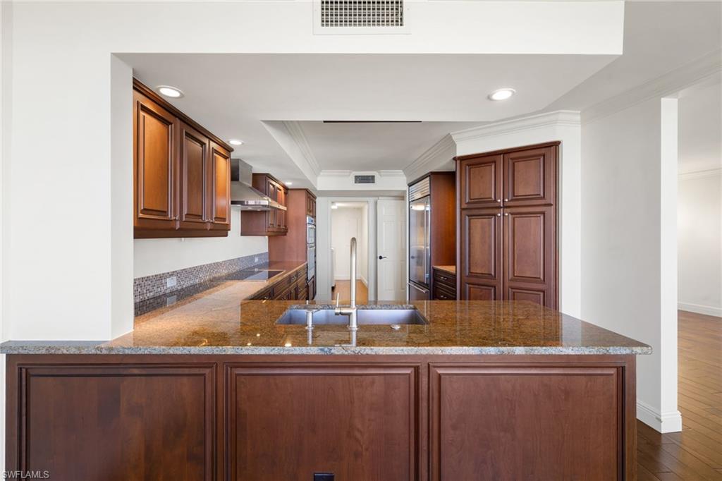 ADMIRALTY POINT - Residential