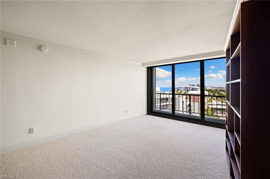 ADMIRALTY POINT - Residential