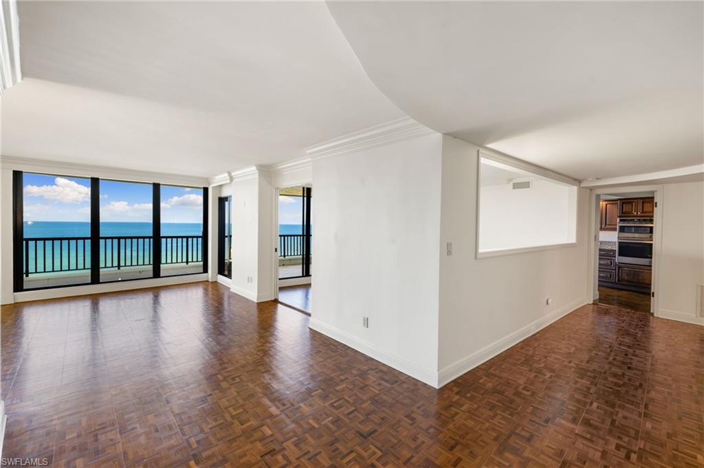 ADMIRALTY POINT - Residential