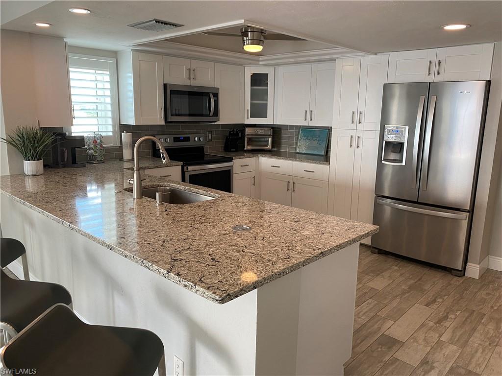 NORTH SHORE PLACE - Residential Lease