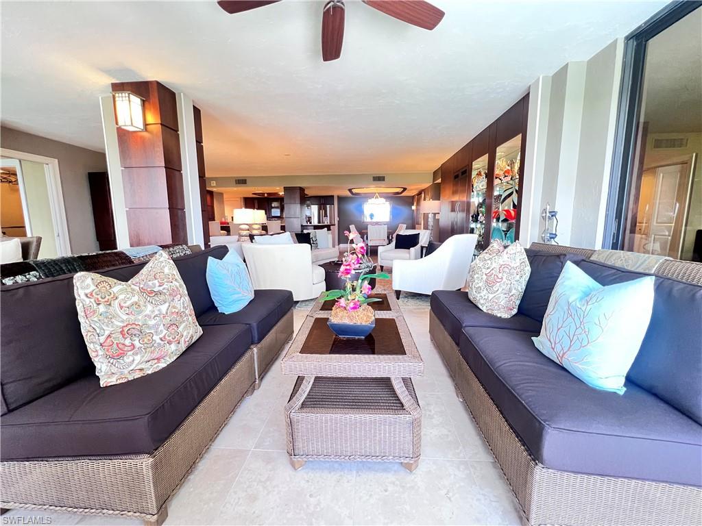 STRATFORD - Residential Lease