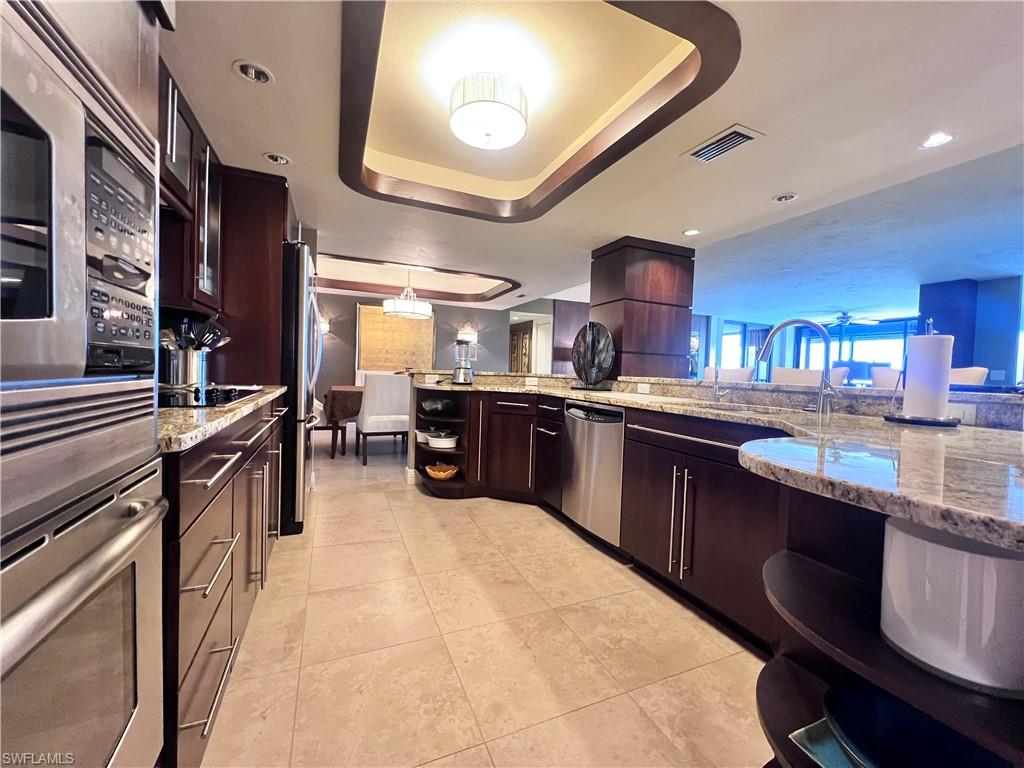 STRATFORD - Residential Lease