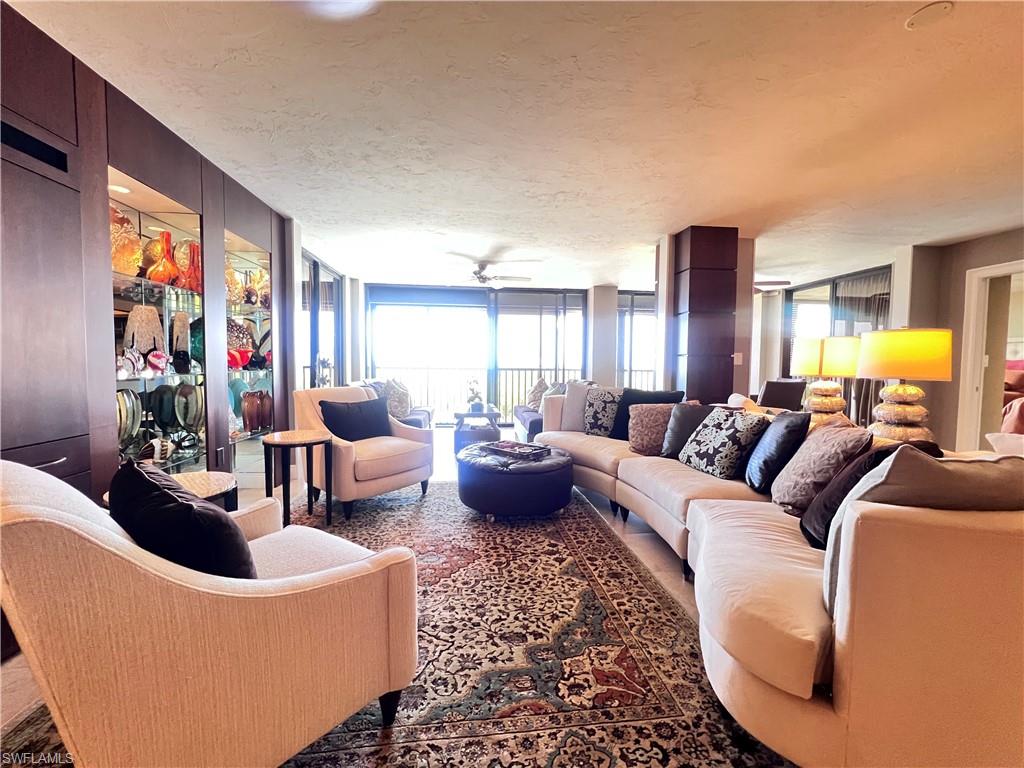 STRATFORD - Residential Lease