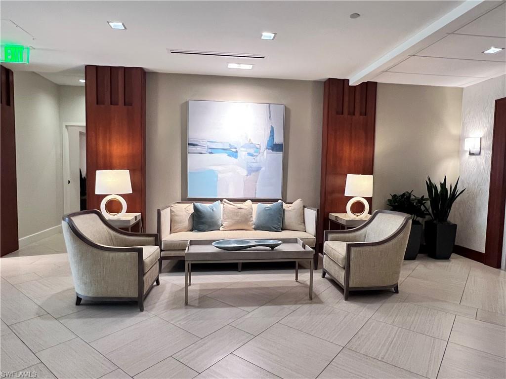 STRATFORD - Residential Lease