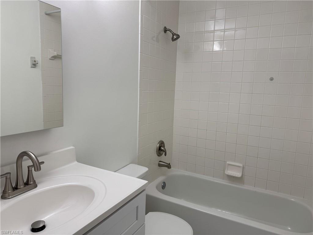 VILLAGES AT EMERALD LAKES - Residential Lease