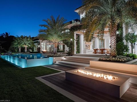 860 Admiralty Parade E NAPLES FL 34102