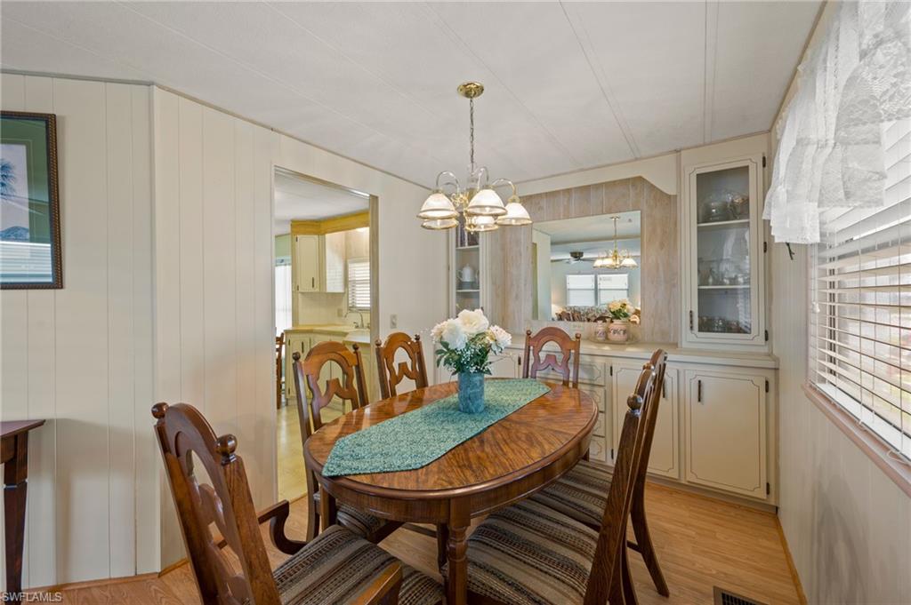 LAZY DAYS MOBILE VILLAGE - Residential