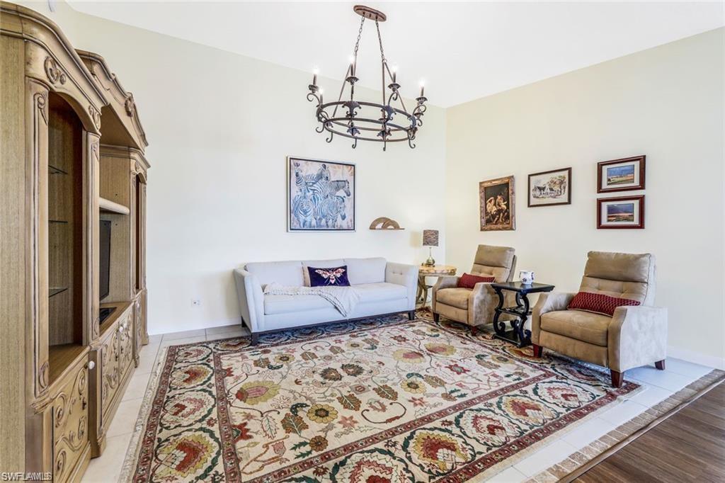 ISLAND WALK - Residential