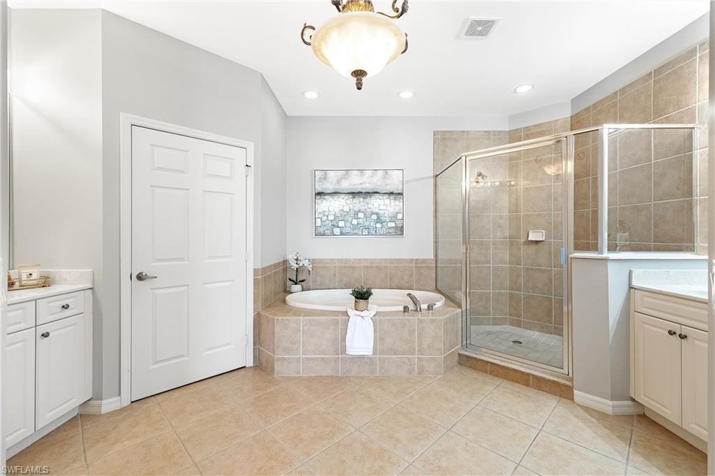 BAY WOODS - Residential