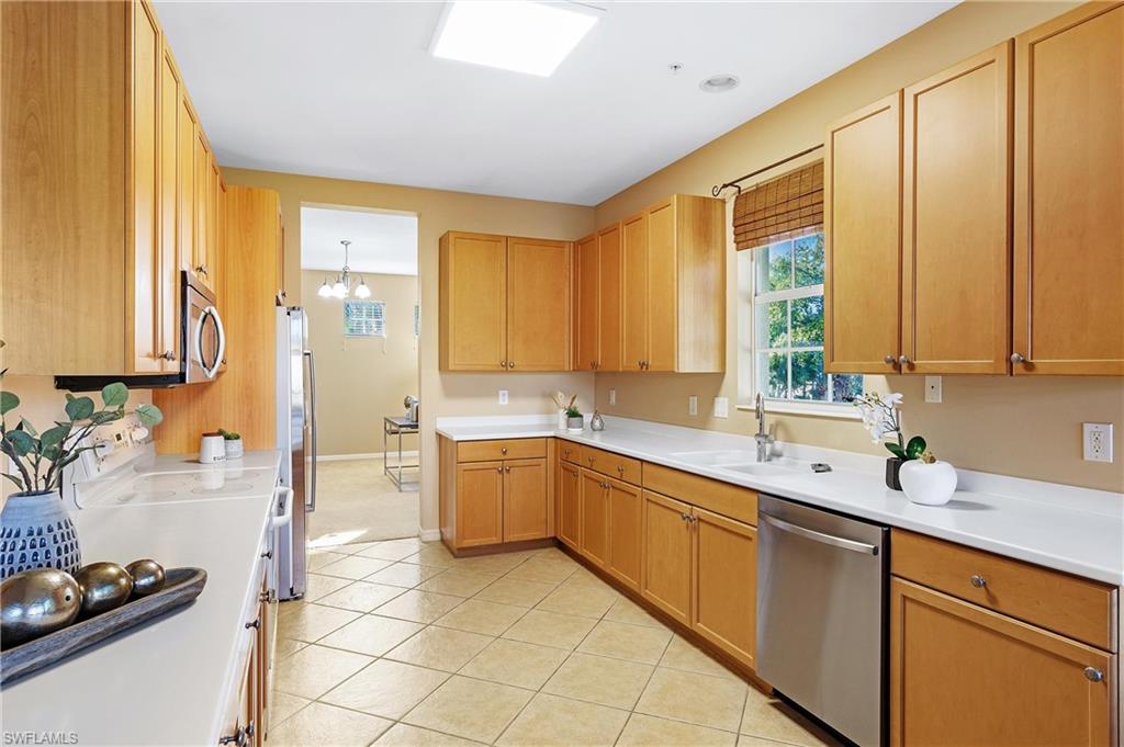 BAY WOODS - Residential