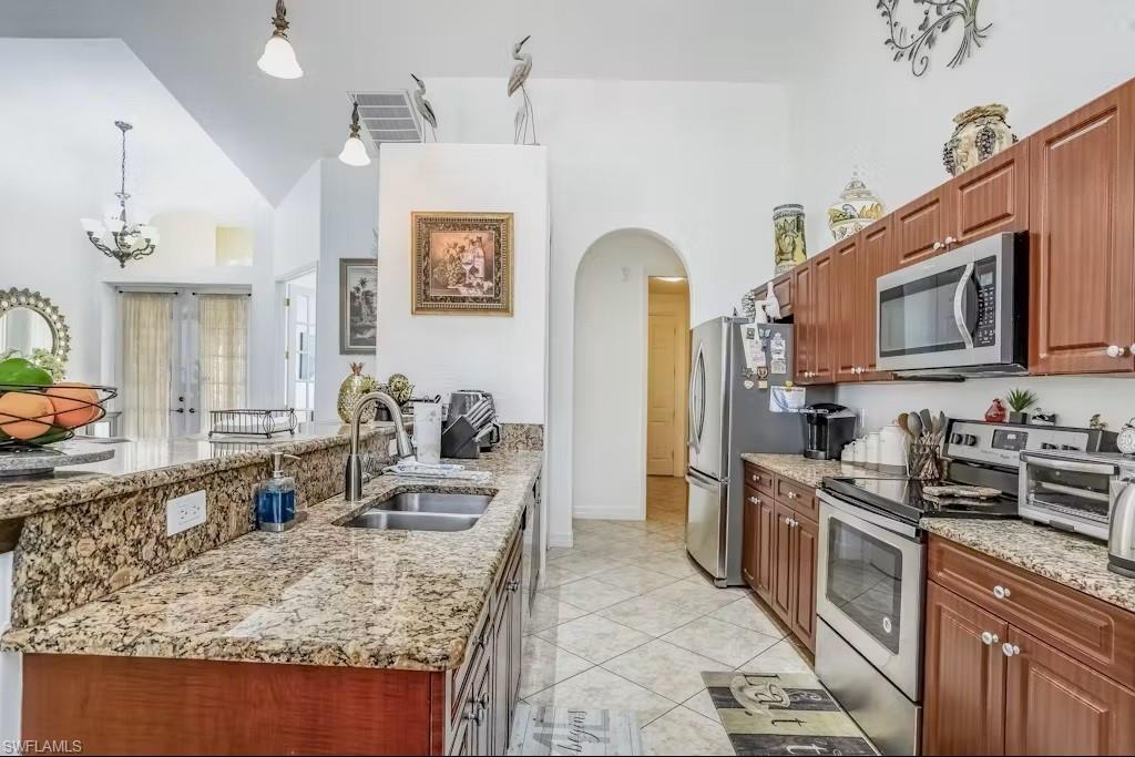 CAPE CORAL - Residential Lease