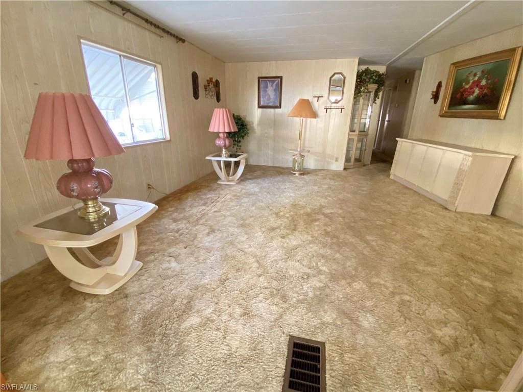 CARRIAGE VILLAGE - Residential