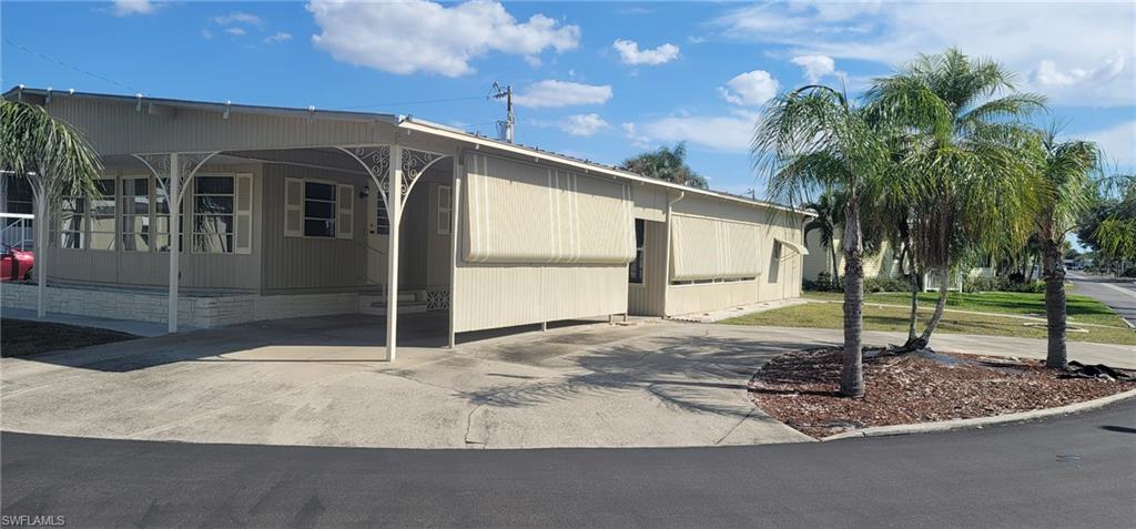 CARRIAGE VILLAGE - Residential