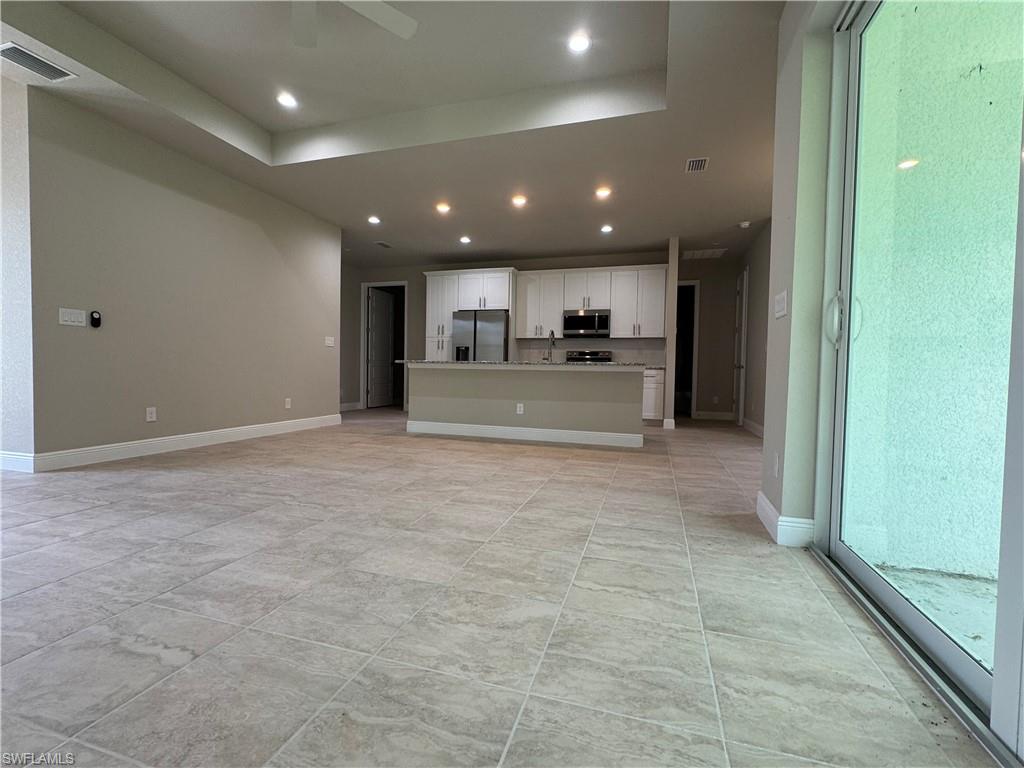 BANYAN VILLAGE - Residential