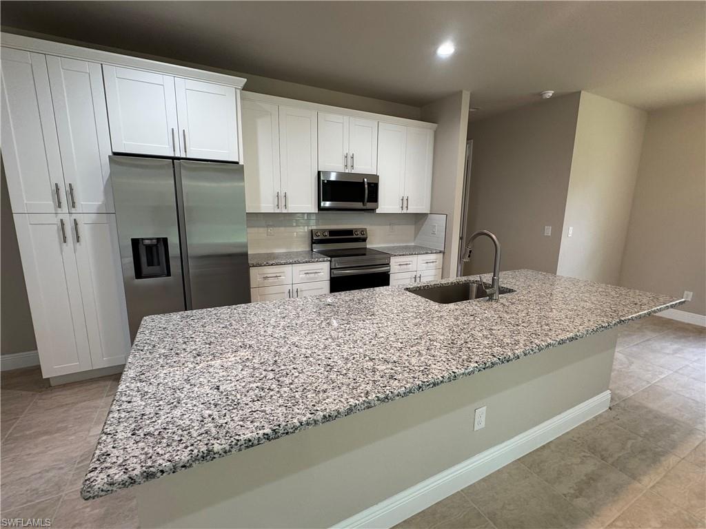 BANYAN VILLAGE - Residential