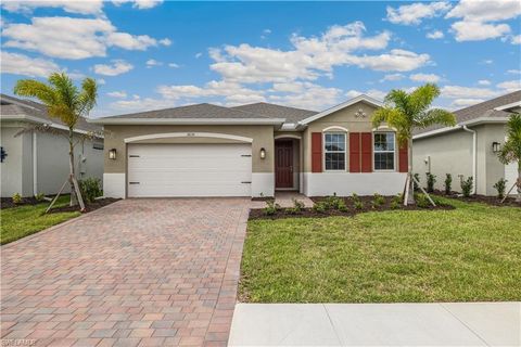 567 SPRING HILL LAKE LOOP CAPE CORAL FL 33993