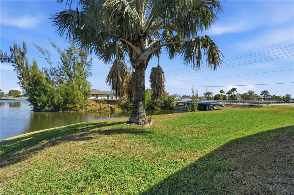 WATERS EDGE OF CAPE CORAL CONDOMINIUM - Residential