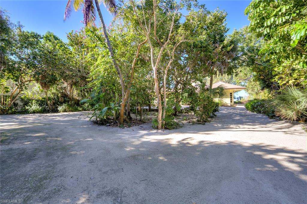 TICHENORS F H SILVER KING - Residential