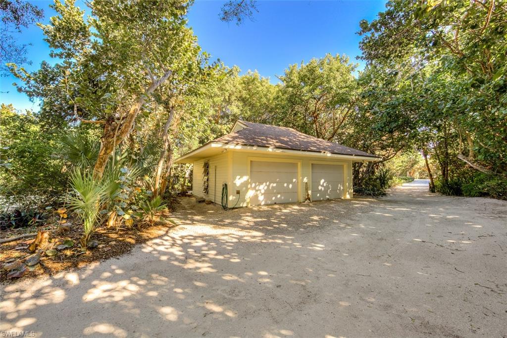 TICHENORS F H SILVER KING - Residential