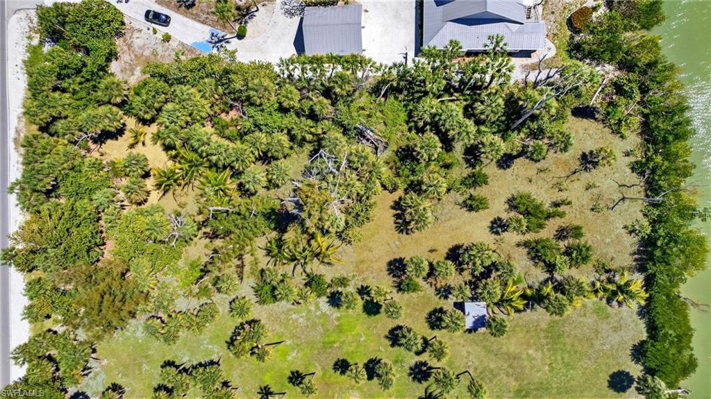 CASTAWAY ESTATES - Land