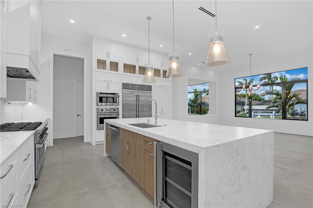 MARCO ISLAND - Residential