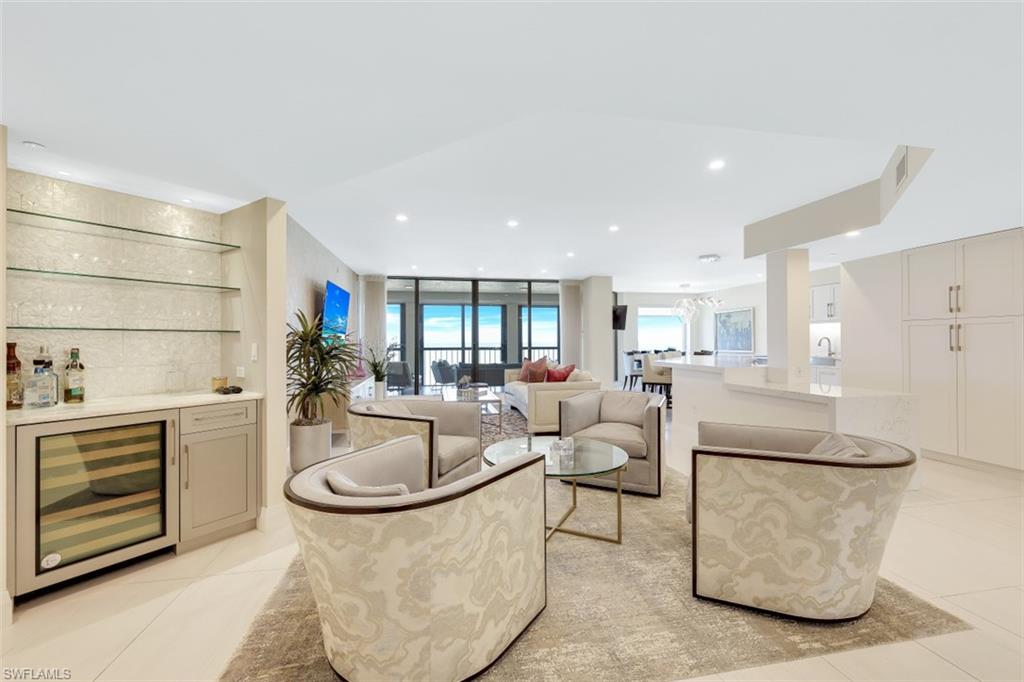 CARLYSLE AT BAY COLONY - Residential