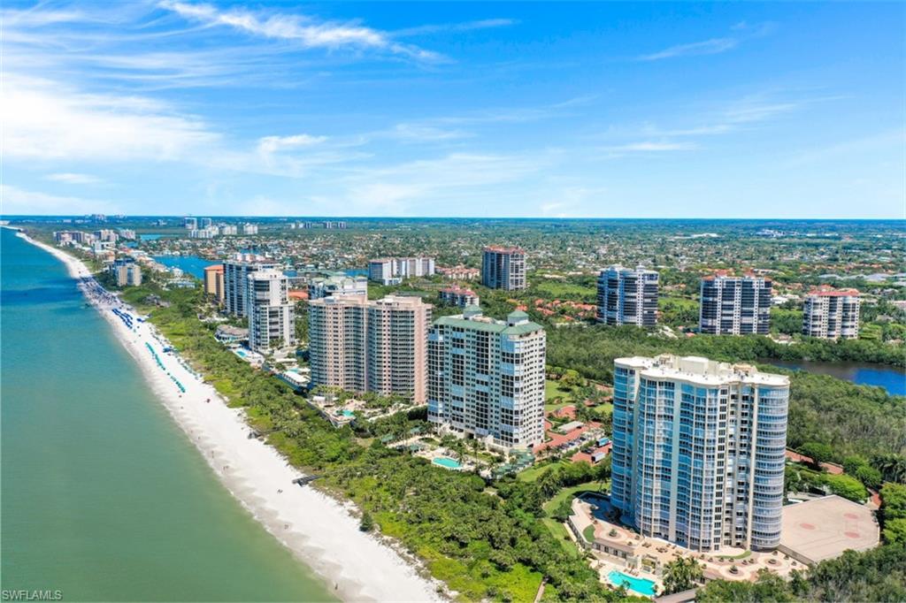 CARLYSLE AT BAY COLONY - Residential