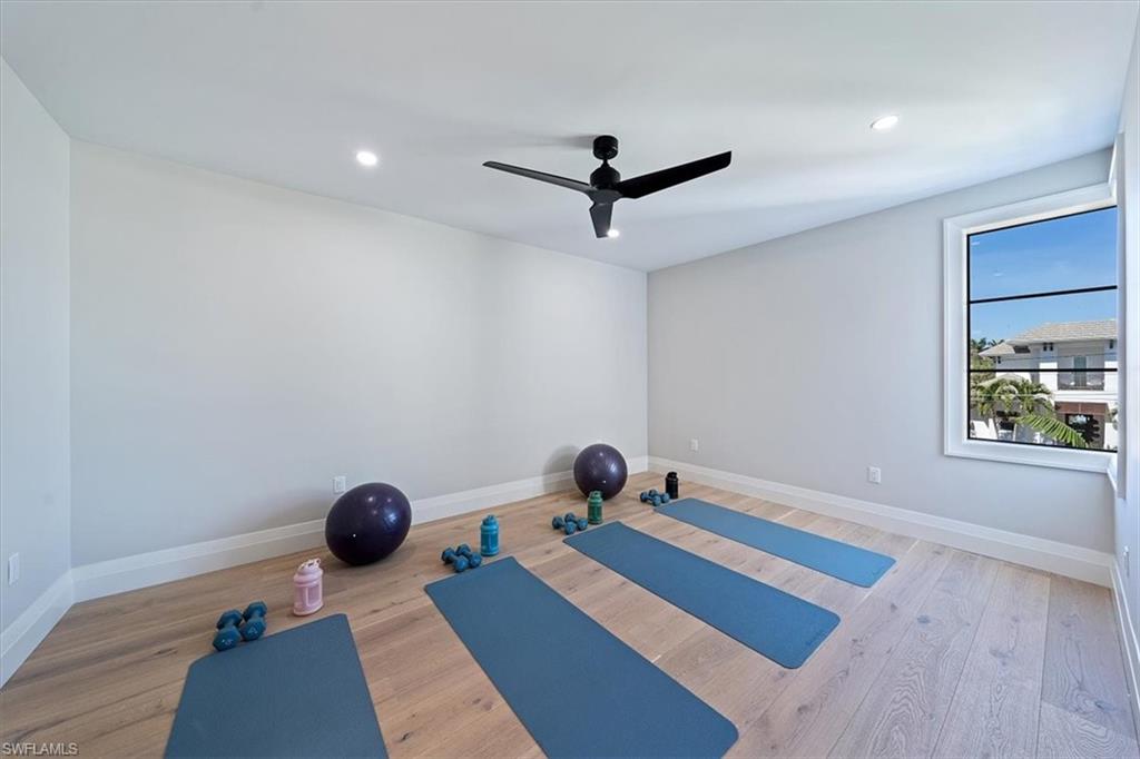 AQUALANE SHORES - Residential