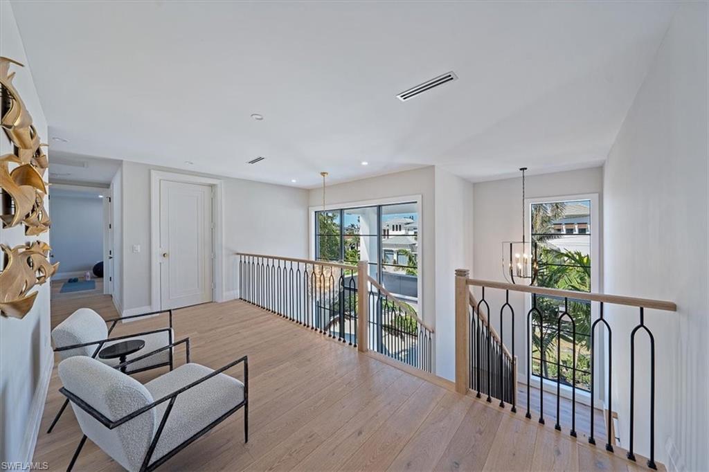 AQUALANE SHORES - Residential