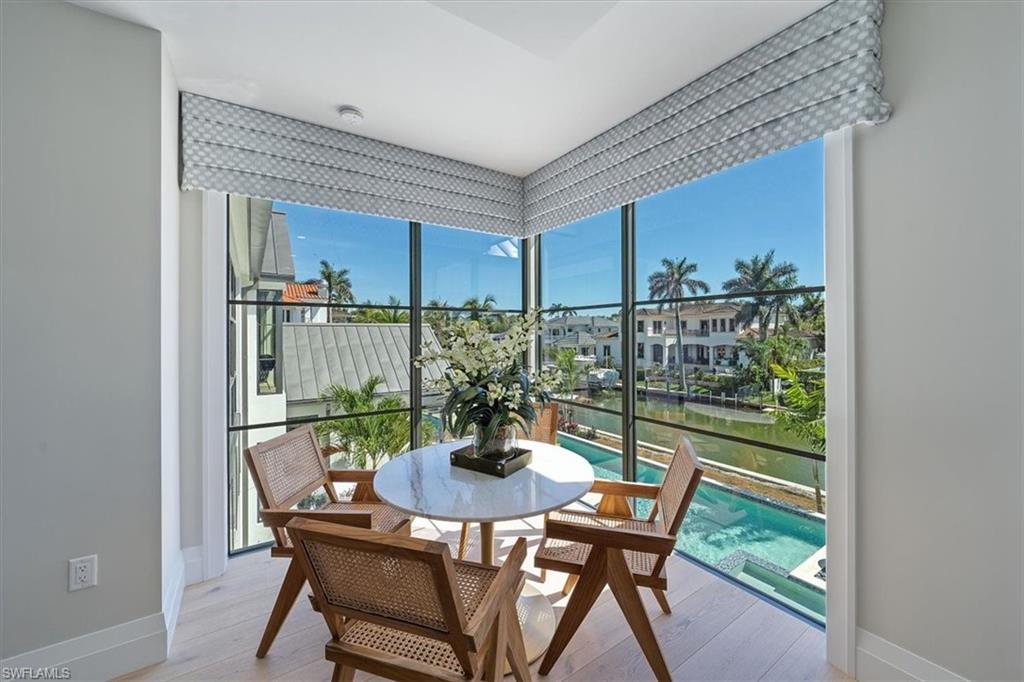 AQUALANE SHORES - Residential