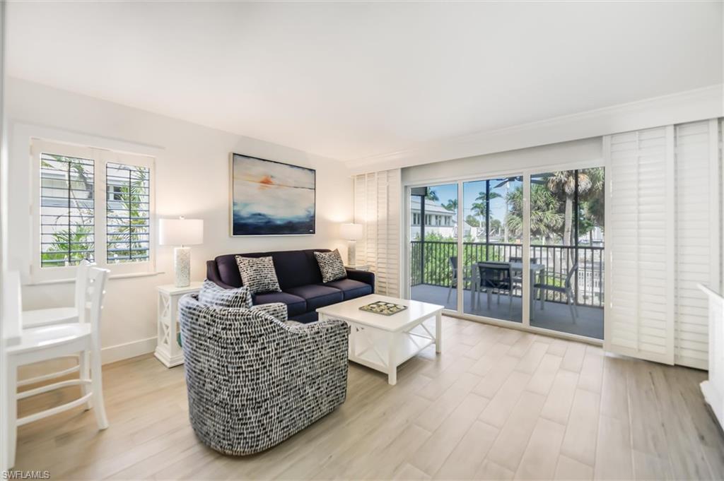 TENNIS VILLAS - Residential