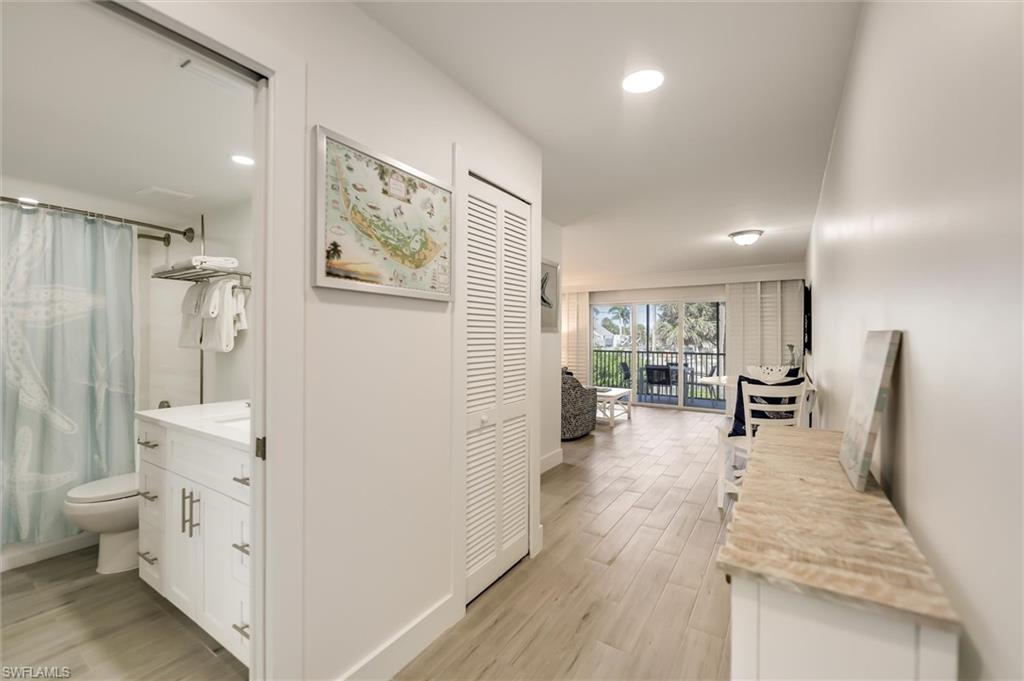 TENNIS VILLAS - Residential