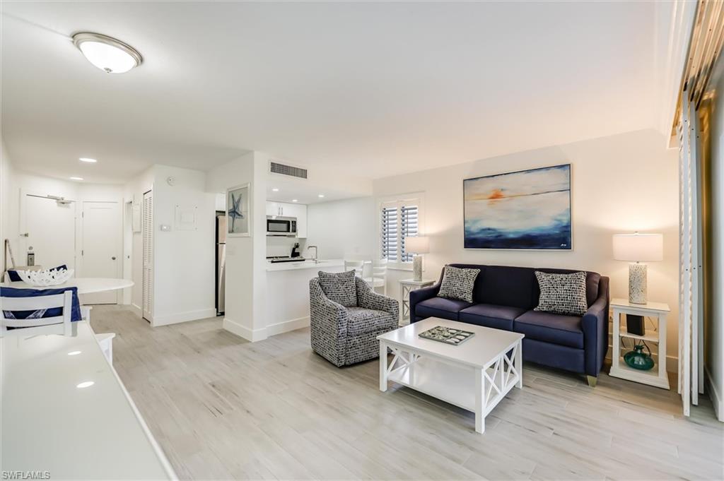 TENNIS VILLAS - Residential